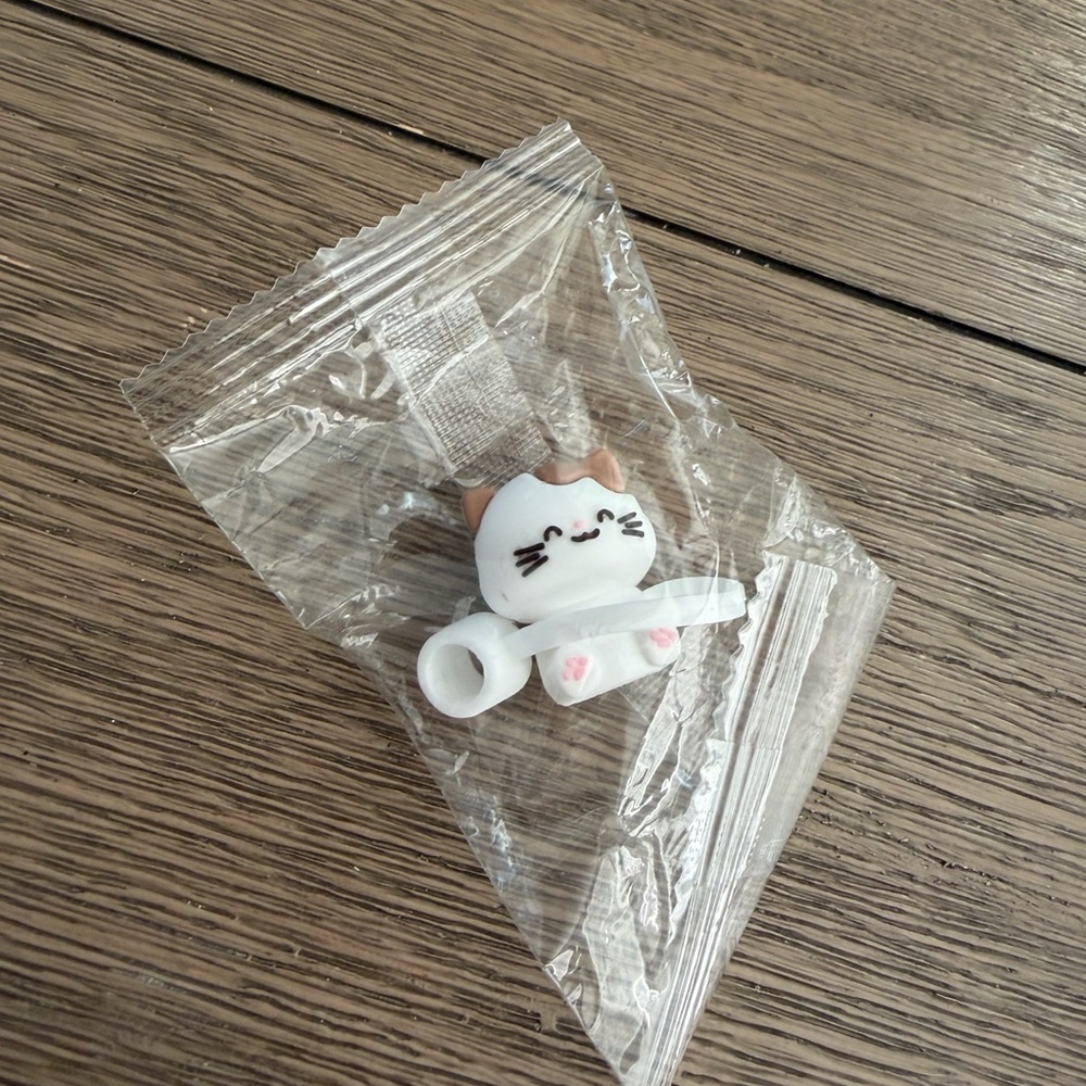 Cute Cat Figurine straw cover